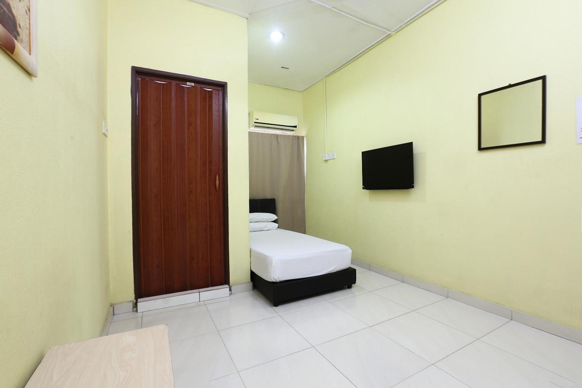 Oyo 89925 Innap Kota Bharu Exteriör bild