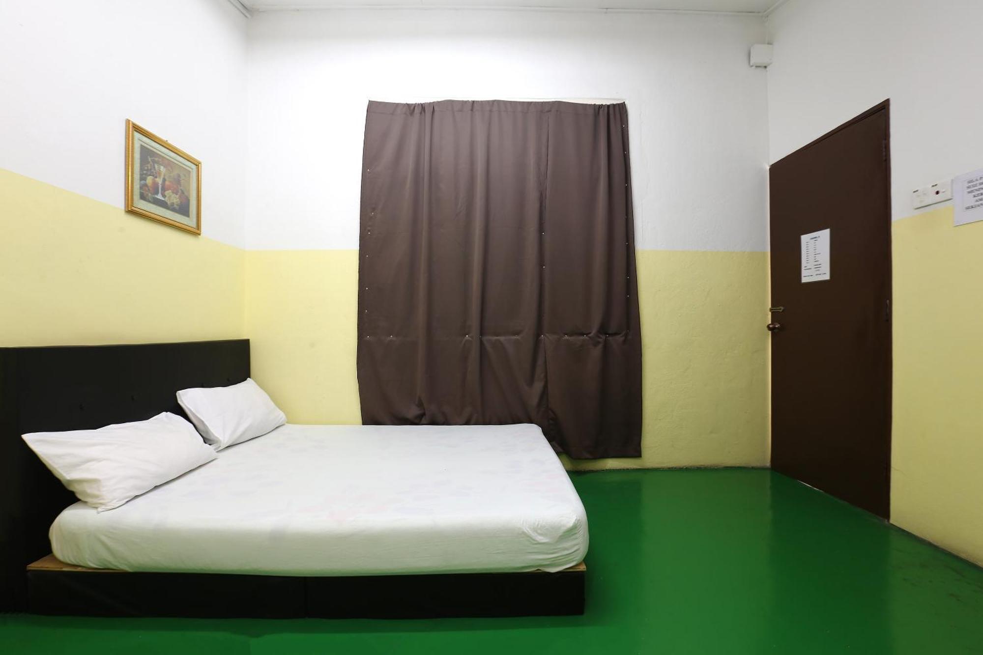 Oyo 89925 Innap Kota Bharu Exteriör bild
